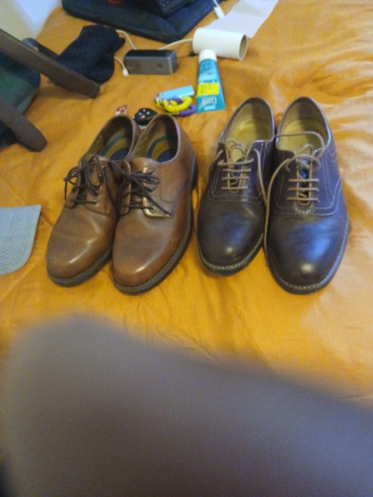 Men's Size 11 Causal Shoes Bass And Dockers