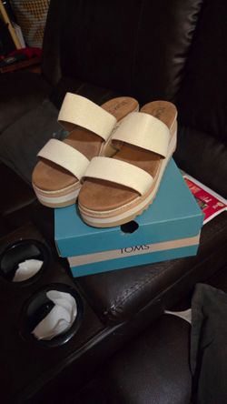 Tom's womens size 7