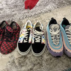 Vans/Nikes