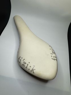Fizik Airone CX saddle