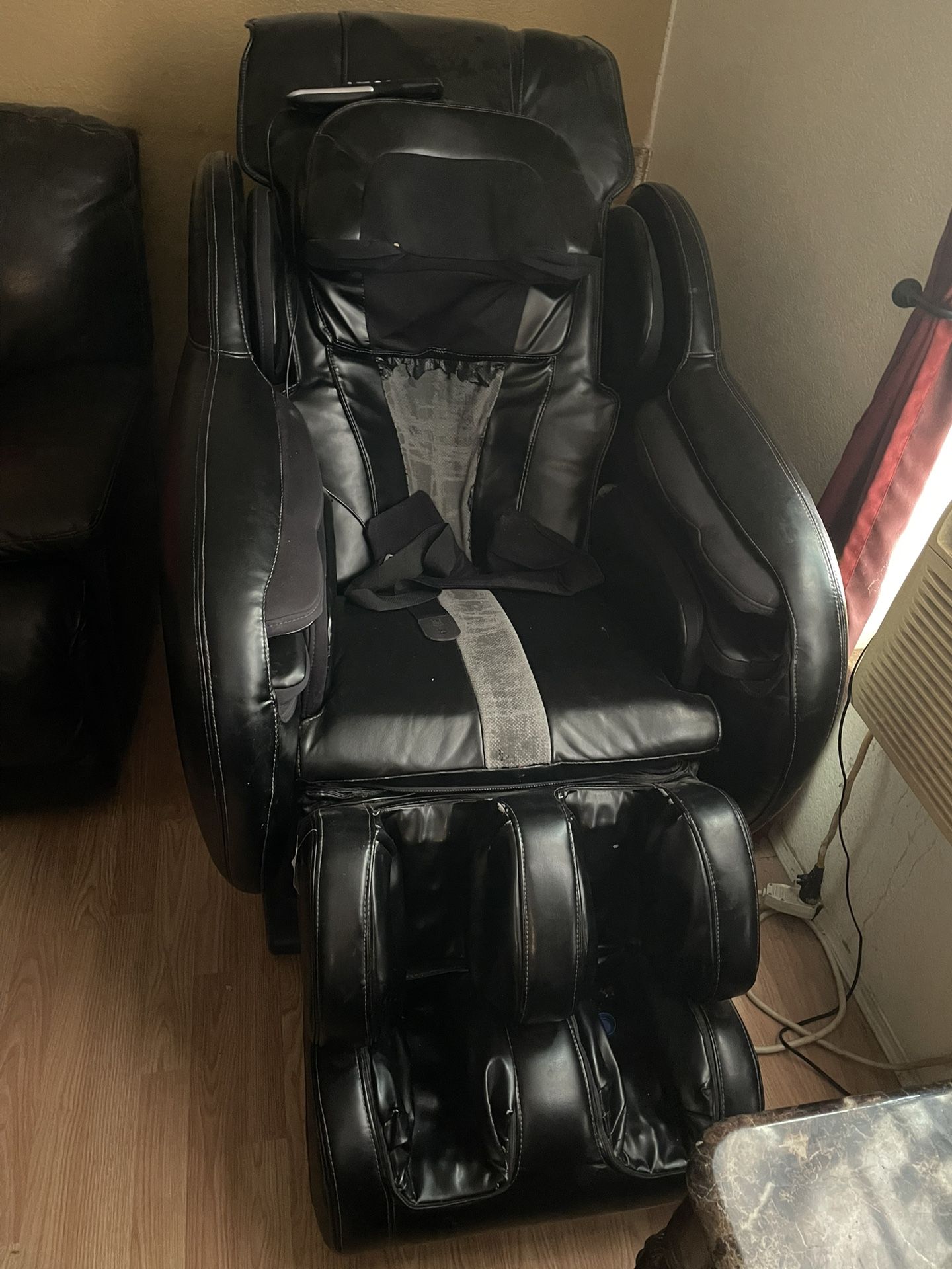 Real Relax Full Body Zero Gravity Recliner
