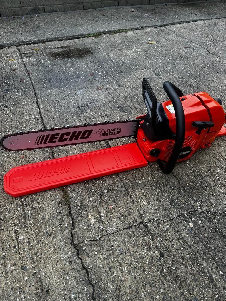 ECHO 20 in. 59.8 cc Gas 2Stroke Rear Handle Timber Wolf Chainsaw for Sale in Inglewood, CA