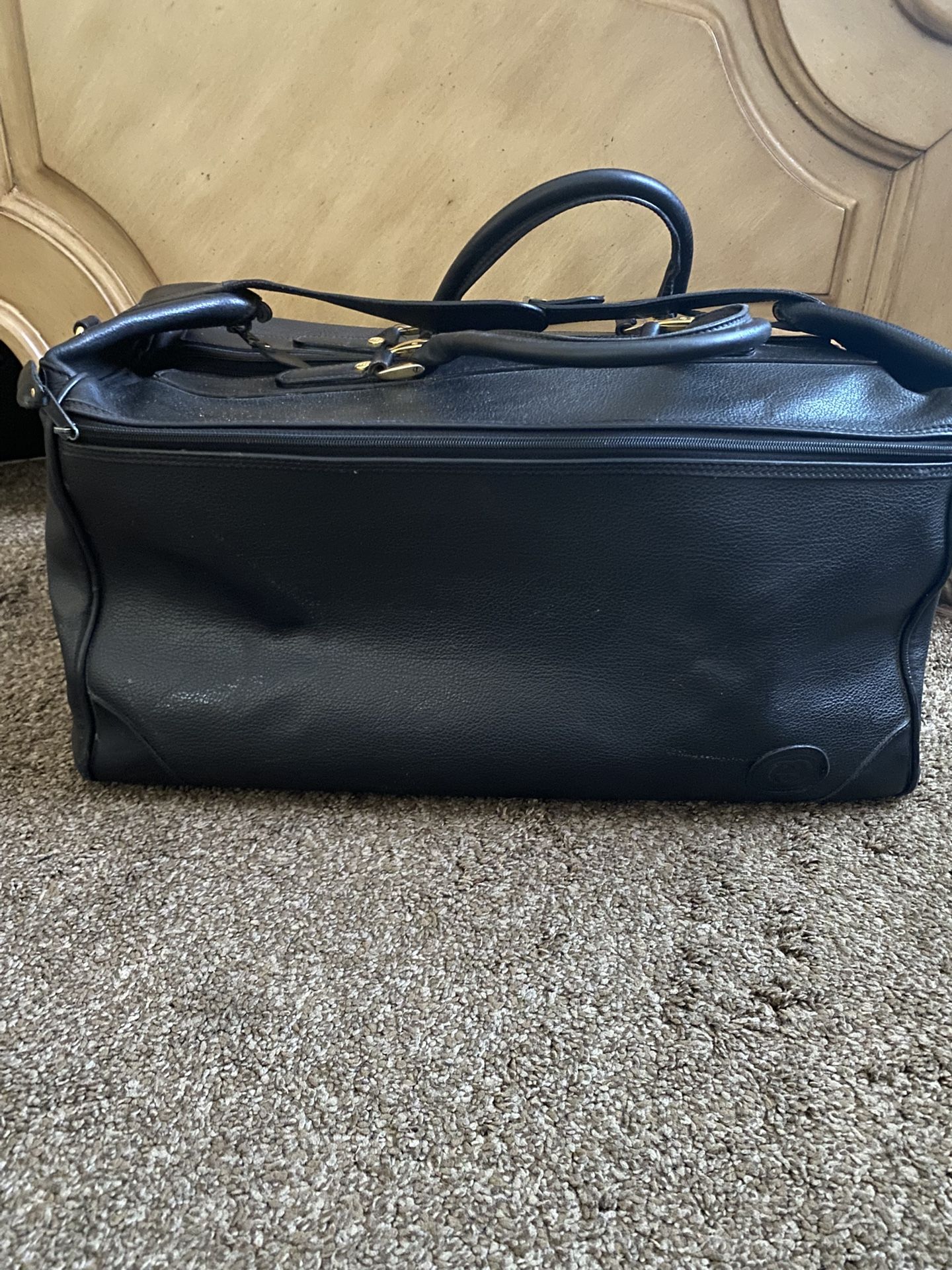 Authentic Vintage Gucci Leather Duffel Bag