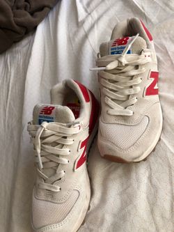 New Balance $15 Size:5