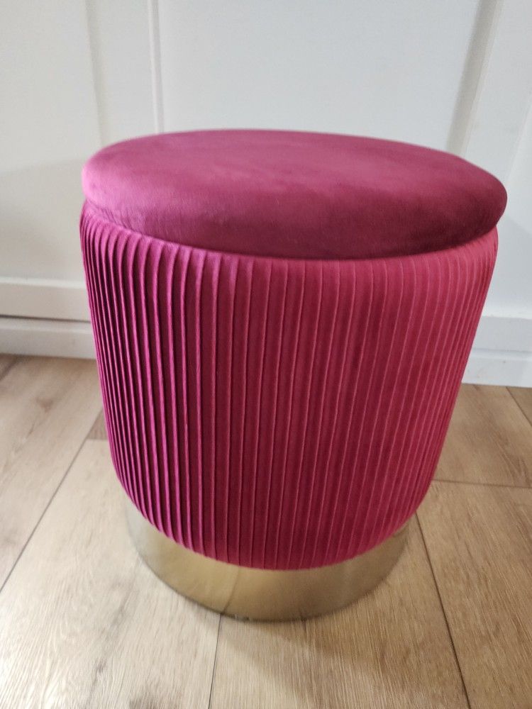 New Storage Pleated Ottomans Or Footstools