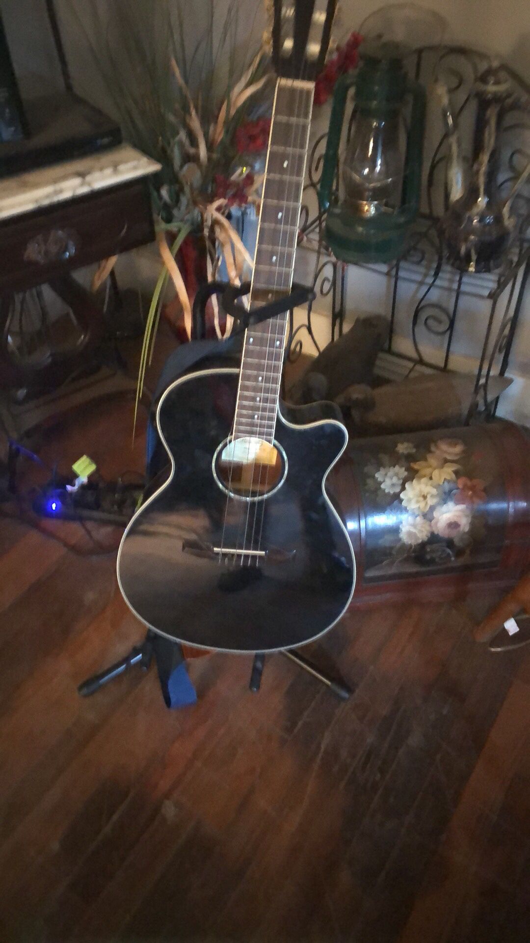 Ibanez acoustic/electric guitar