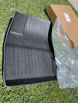 Tesla Y Floor Mat Driver Only