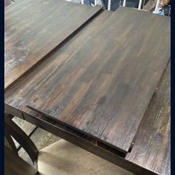 Table With 5 Chairs 