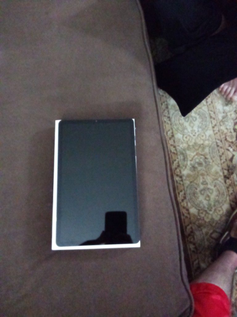 Brand New Samsung Lite Tab S6. Only opened For Pictures