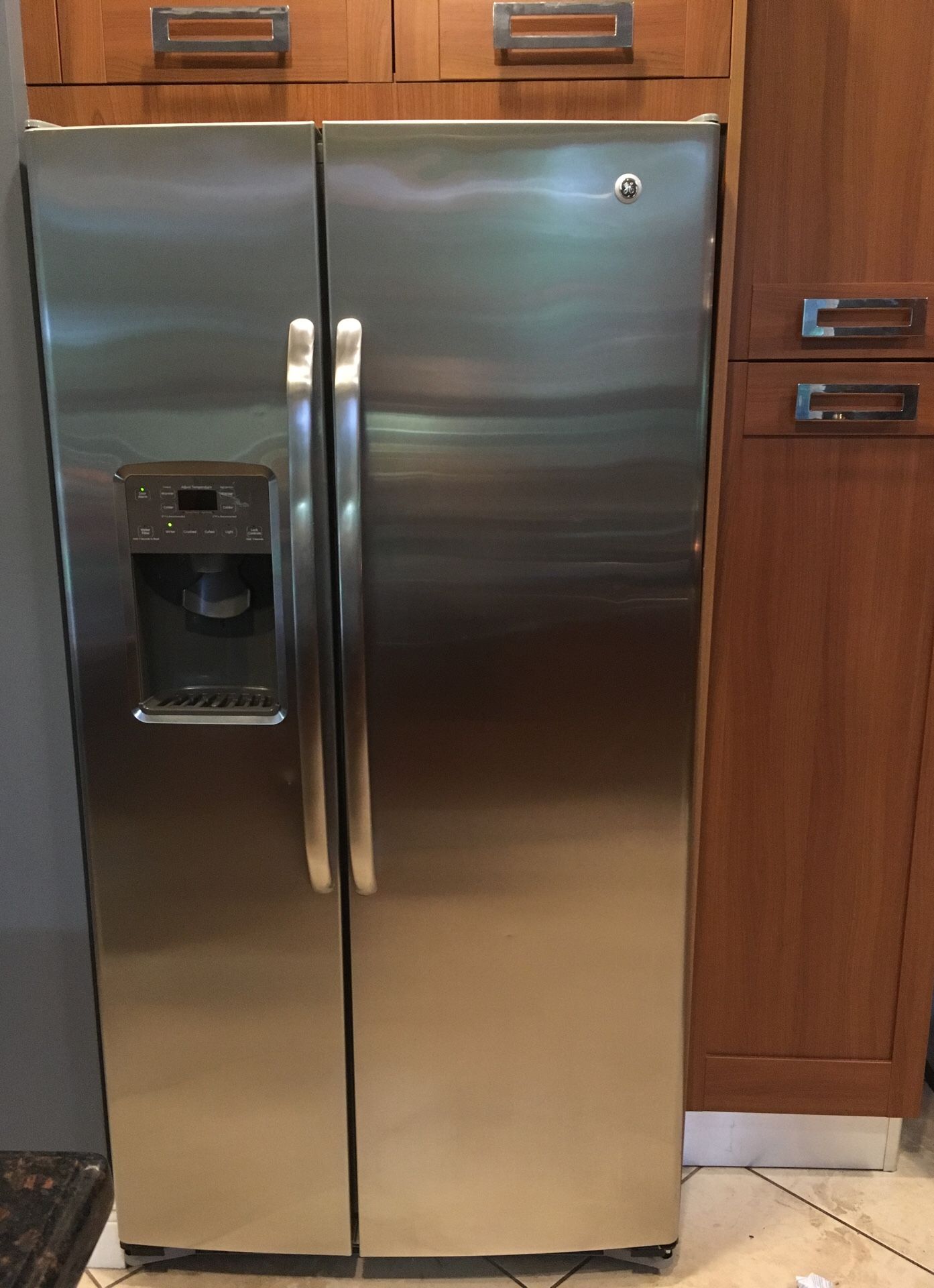 Excellent working GE Stainless steel Fridge