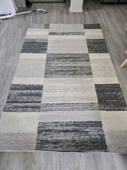 Rug for sale 5x7