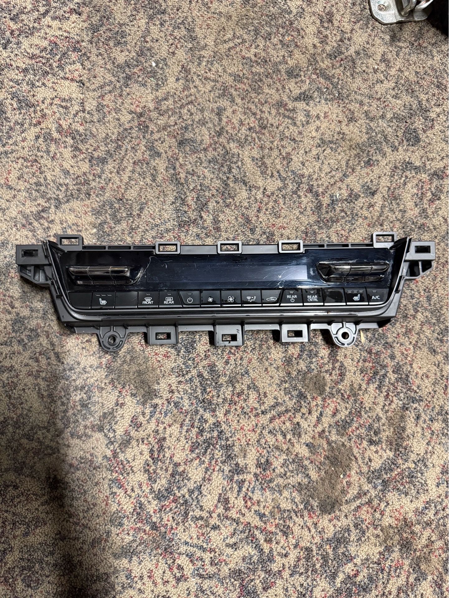 Climate control (HVAC) panel for 2024 Mazda CX-90