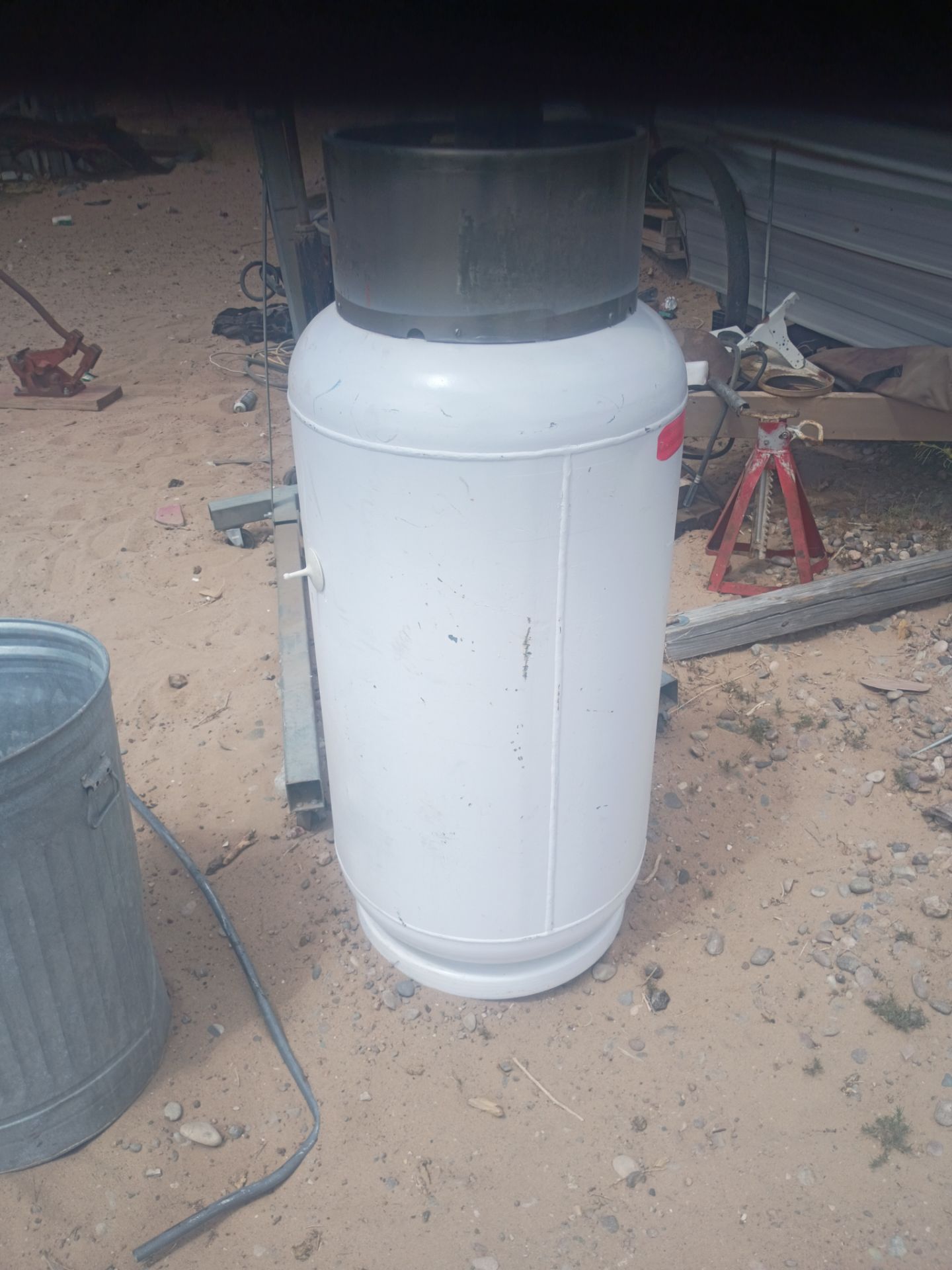 Hot Air Balloon tAnk with 1/2 tank of Liquid Helium