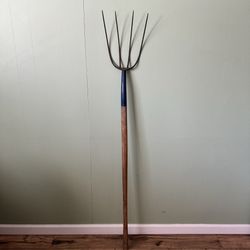 Pitchfork Garden Tool With Wood Handle