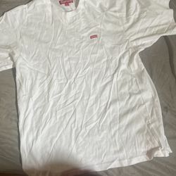 supreme shirt size small