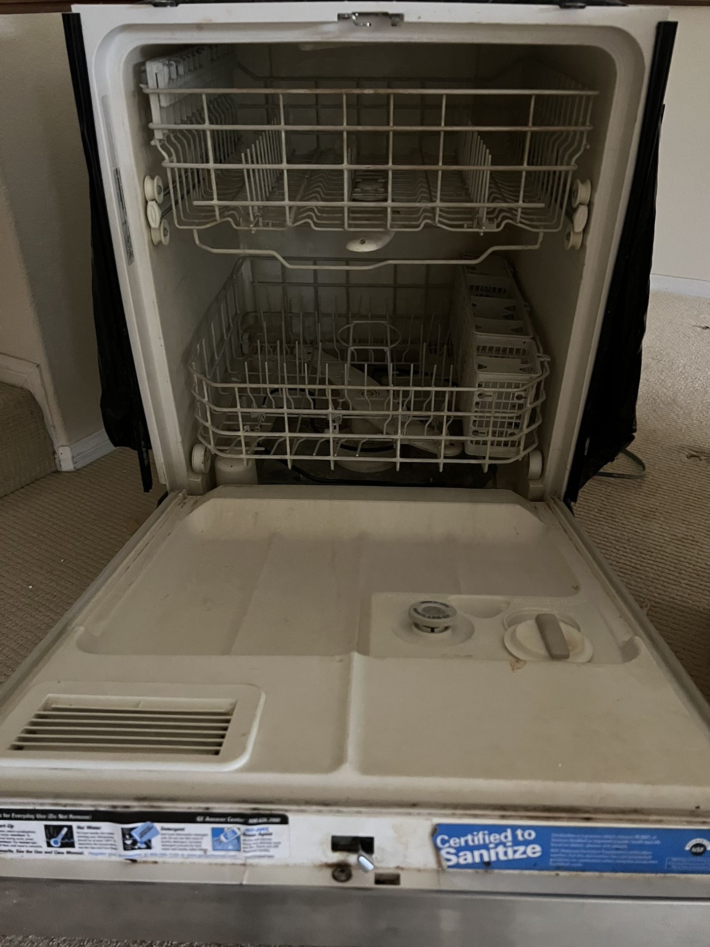 GE Profile Performance Triton BuiltIn Dishwasher for Sale in La Costa