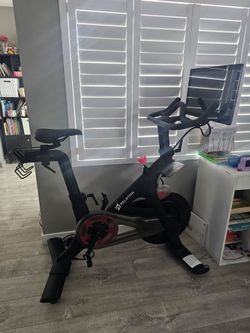 Peloton Indoor Exercise Bike