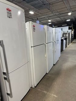 REFRIS BLANCAS -PREUSADA/ WHITE FRIDGES/PREOWNED