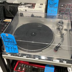 Techniques turntable SL3350 great condition
