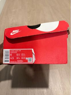 Nike Panda Dunks
