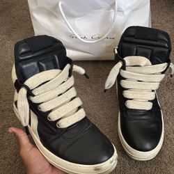 Rick Owen’s Black temple Jumbo lace 