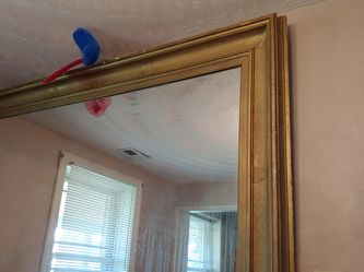Antiques gold frame mirror