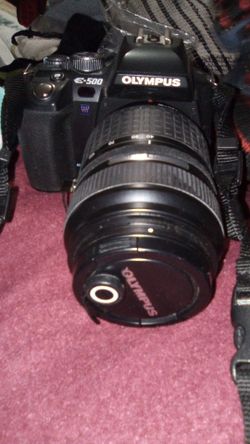 Olympus EVOLT E-500, an 8-megapixel DSLR