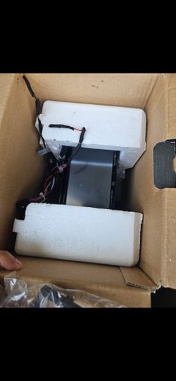 7' Touch Screen Stereo (DVD Player)