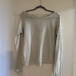 White Sweater - L