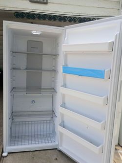 22 cubic feet deep freezer delivery available