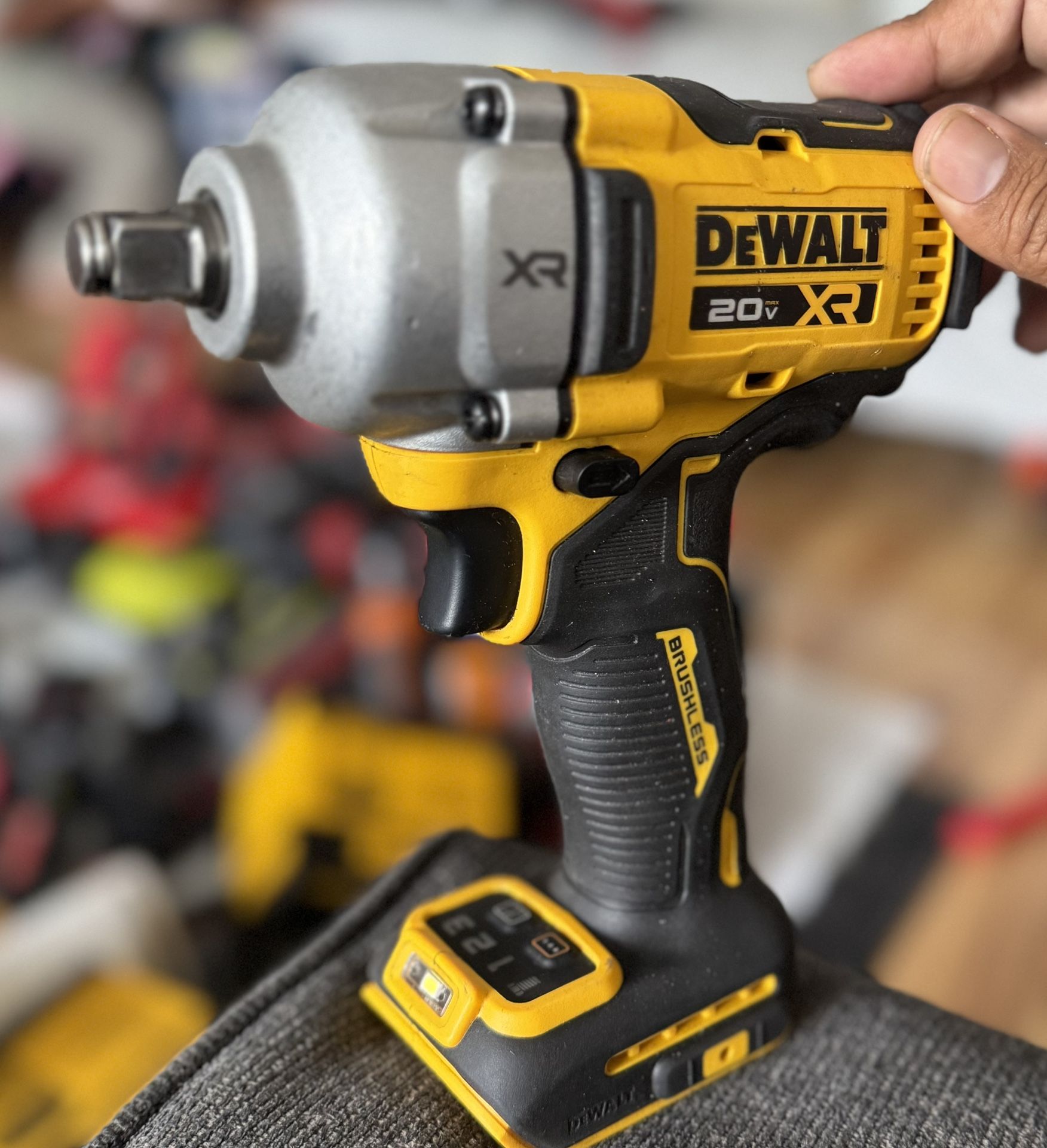 DEWALT 20V MAX XR Cordless 1/2 in. Impact Wrench