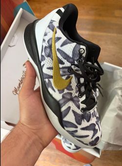 Kobe 8 mambacita gs sizes 5.5y, 6.5y, 7y brand new