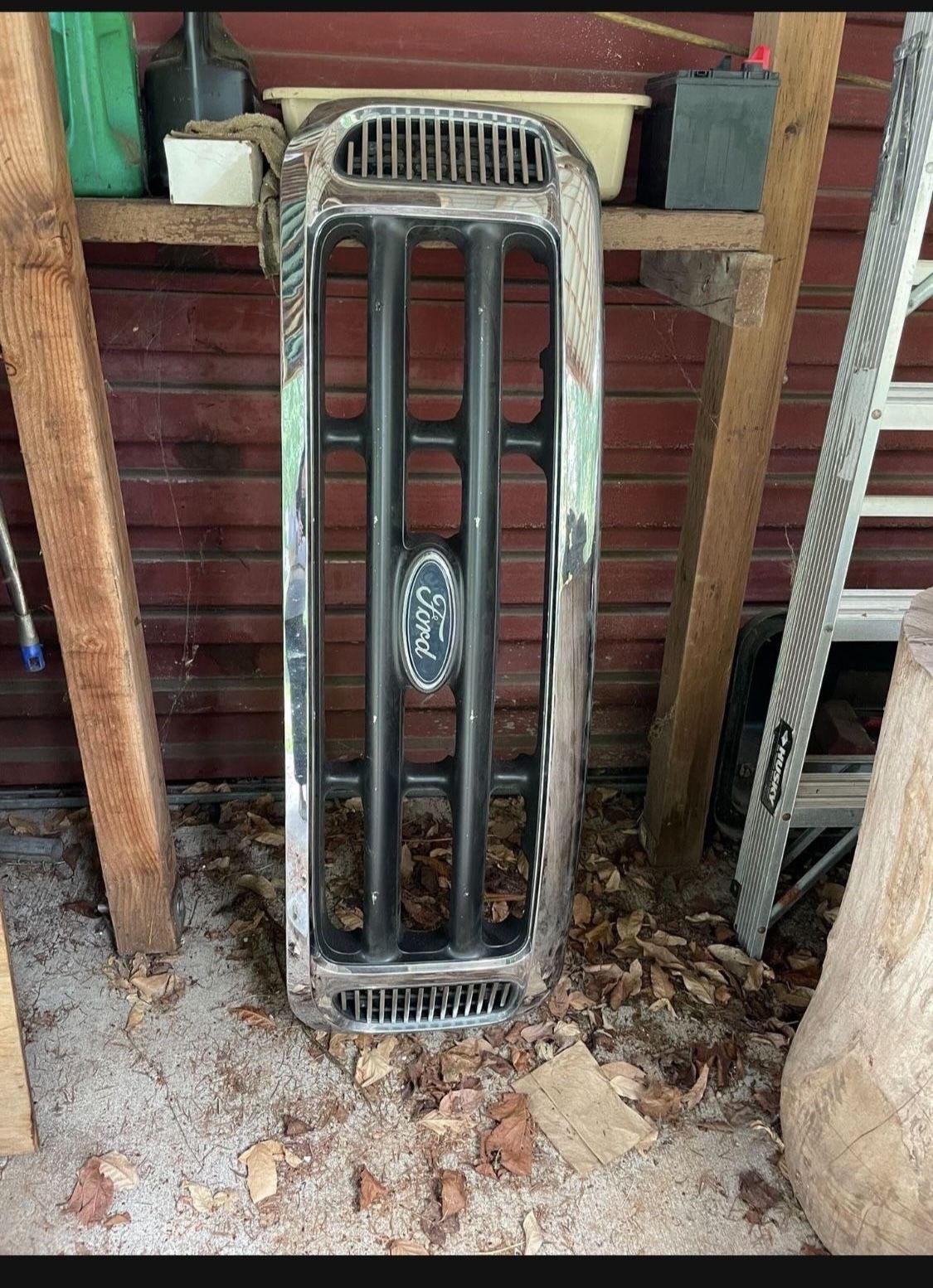 Ford Grille