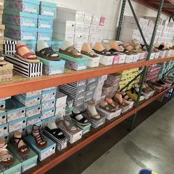 Beautiful Woman Shoes 3 Pairs For $20