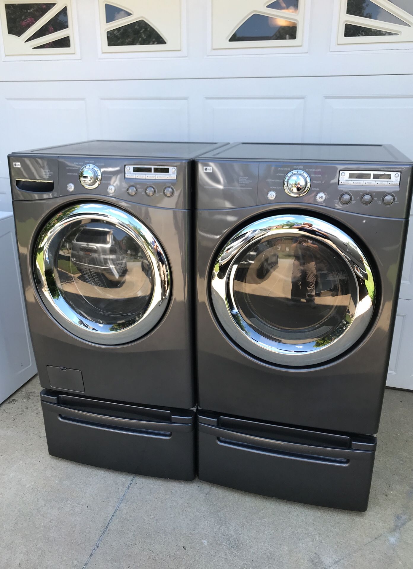 LG washer, dryer, pedestals, FREE delivery