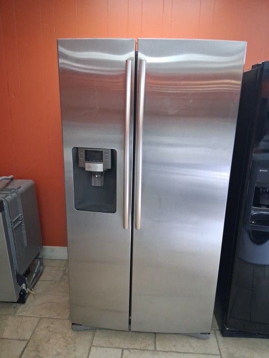 Samsung Refrigerator/60 DAYS WARRANTY