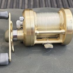 Calcutta 400S Baitcasting Reel