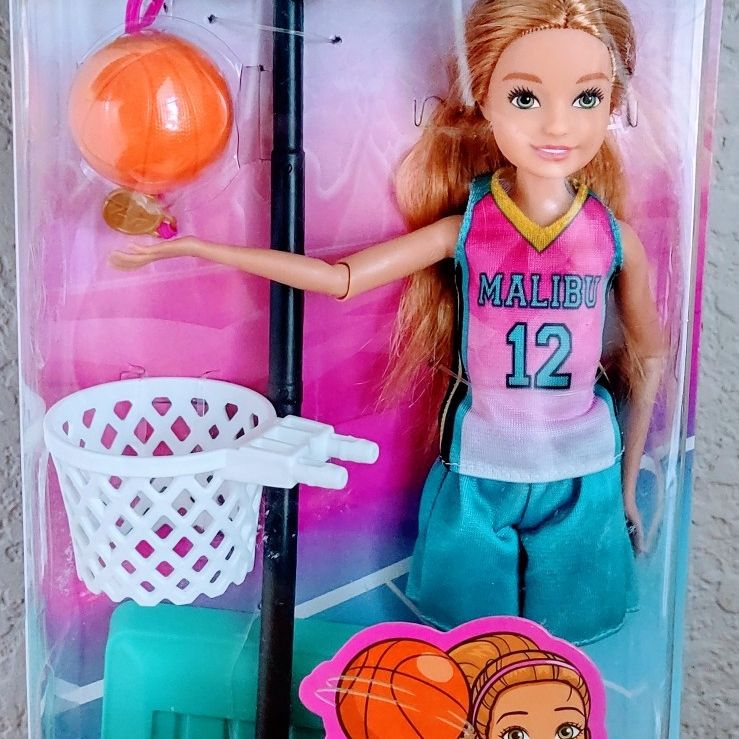 Barbie Team Stacie Basketball Doll w Hoop Playset MATTEL for Sale in Folsom CA OfferUp