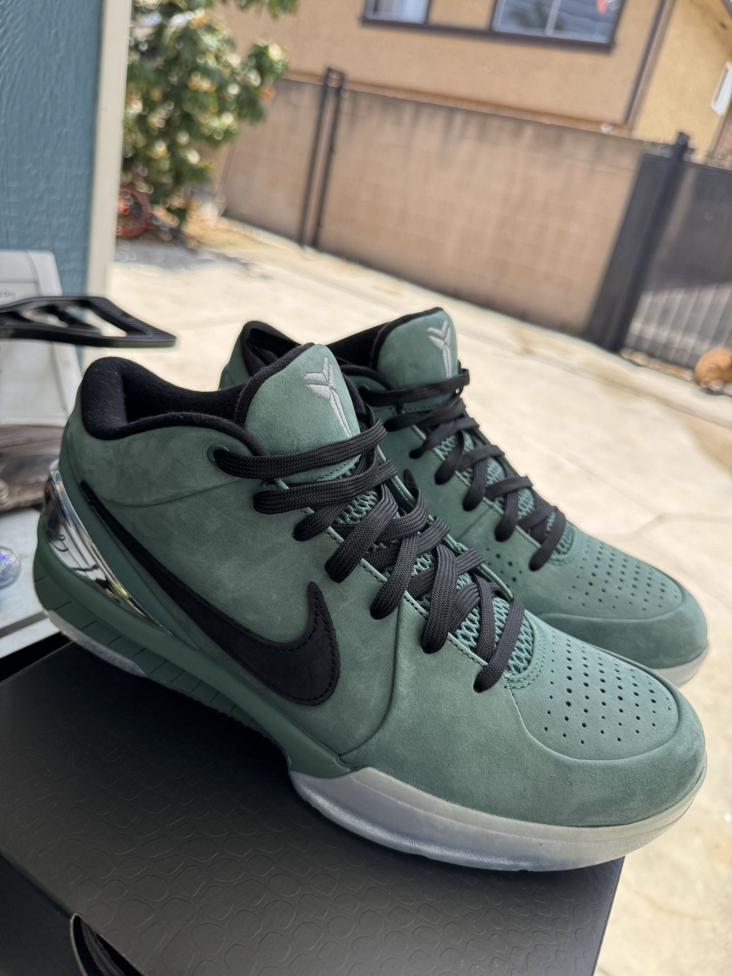 Kobe 4 Girl Dad