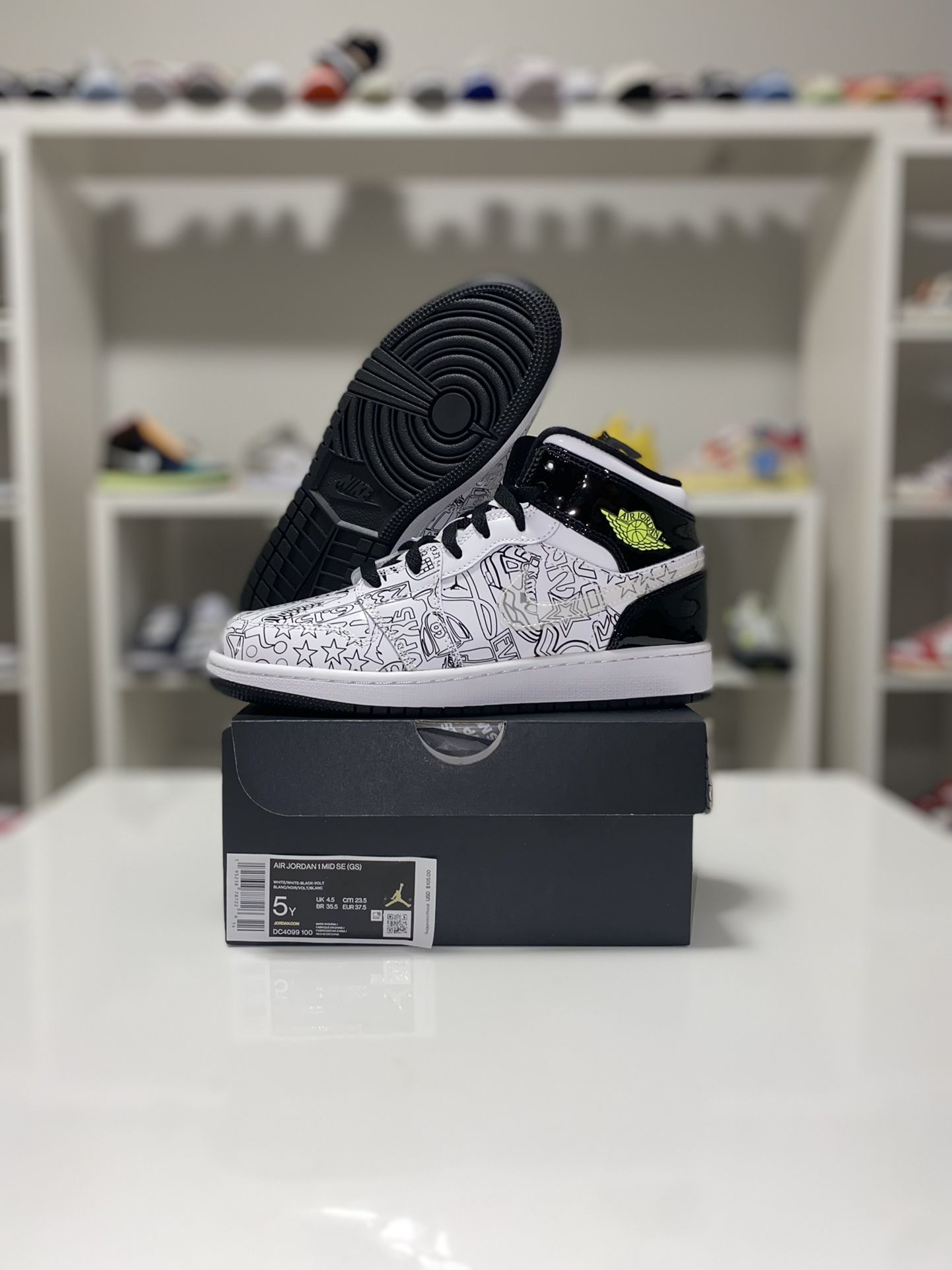 Jordan White Black Size Deadstock