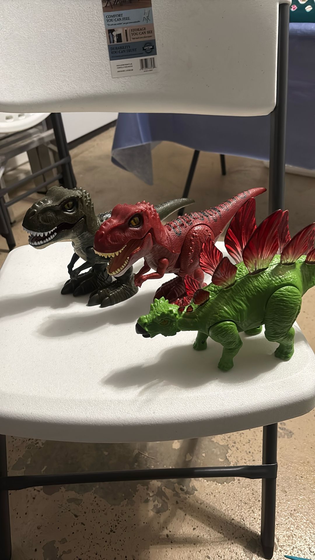 Walking And Roaring Dinos