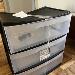 Plastic drawers 