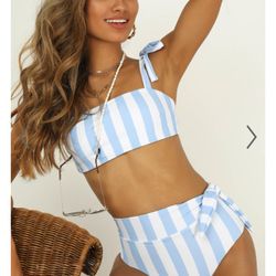 Striped Tie Shoulder Bikini Swimsuit

Size M
