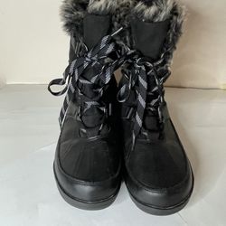 Rugged Outback snow winter boots with faux fur Women’s 10