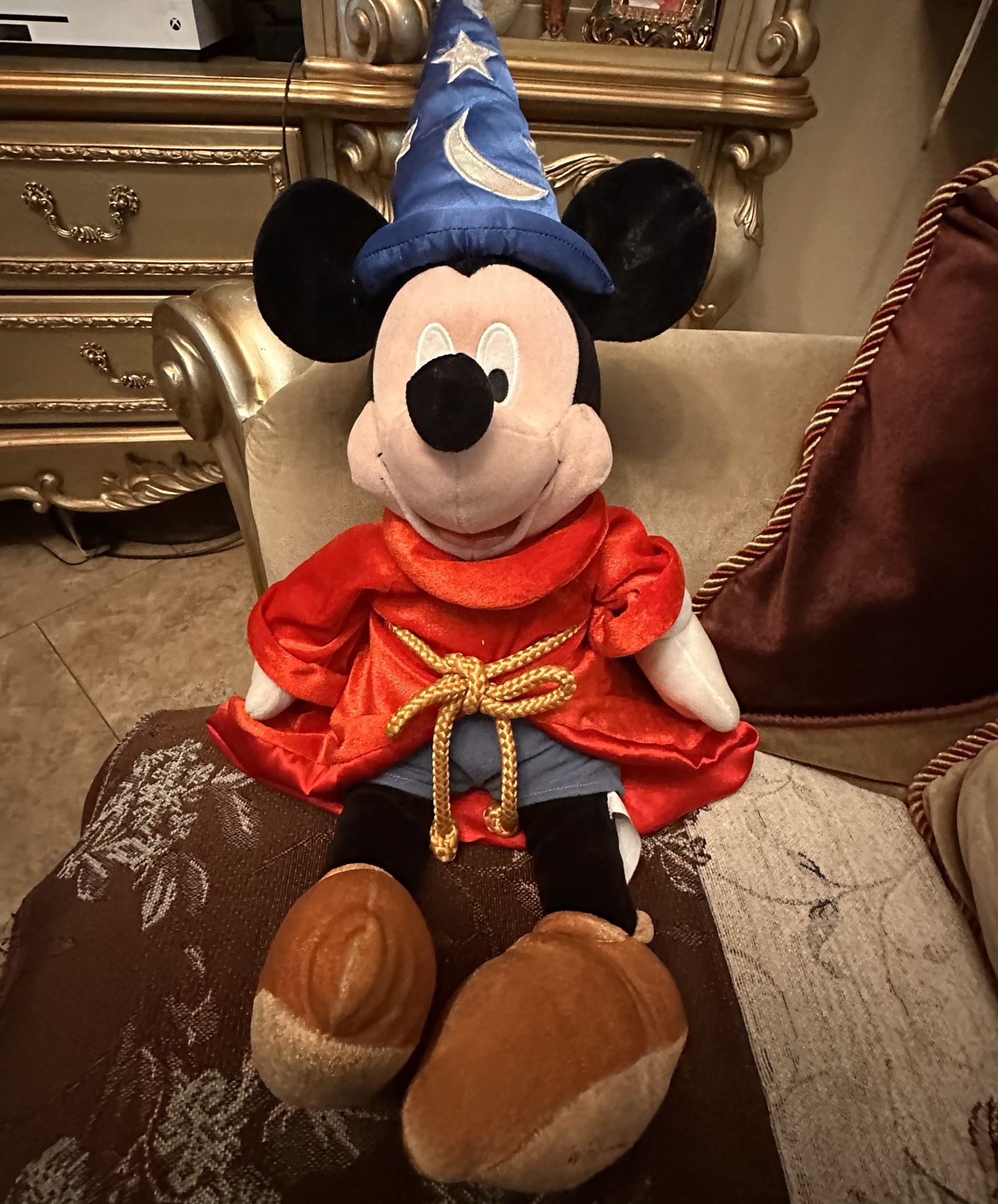 Disney Land Mickey Mouse Plushy