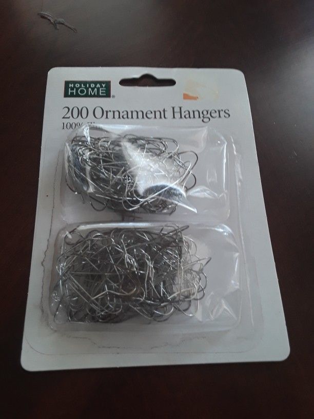 2 Ornament Hangers In Weeki Wachee Spring Hill