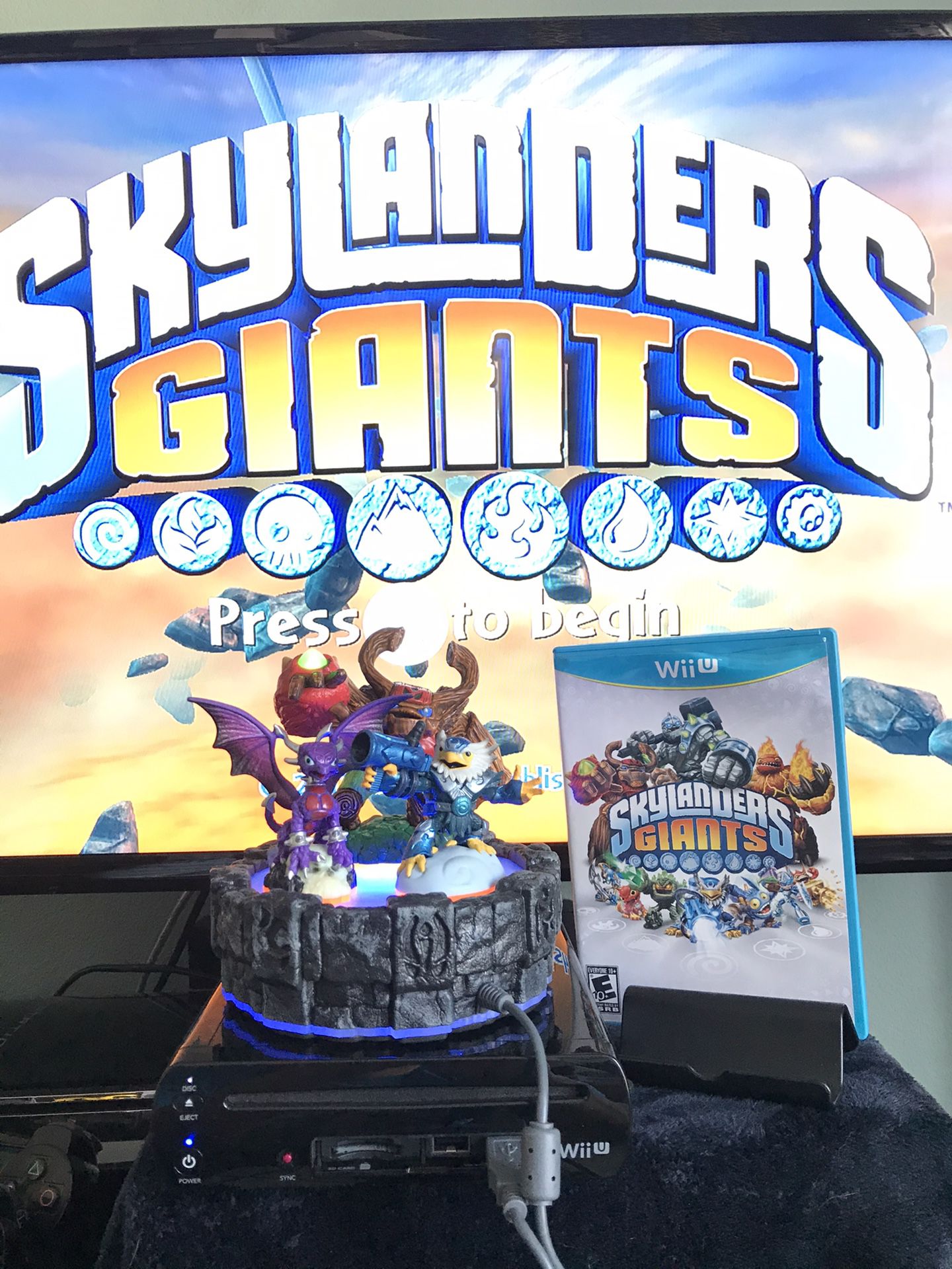 Nintendo Wii U Skylanders Giants complete video game