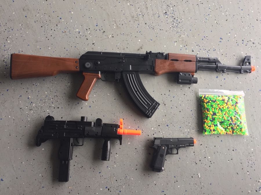BB gun collection (AK-47/Uzi/pistol)