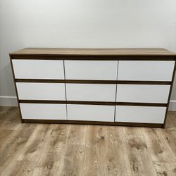 9 Drawer Dresser 