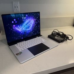ASUS ROG Zephyrus G16 – 16” OLED 2.5K RTX 4070 240Hz Gaming Laptop (White) – Excellent Condition